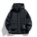 Chaqueta Casual para Hombre negra con capucha, bolsillos frontales y cierre de botones, diseño funcional y manga larga